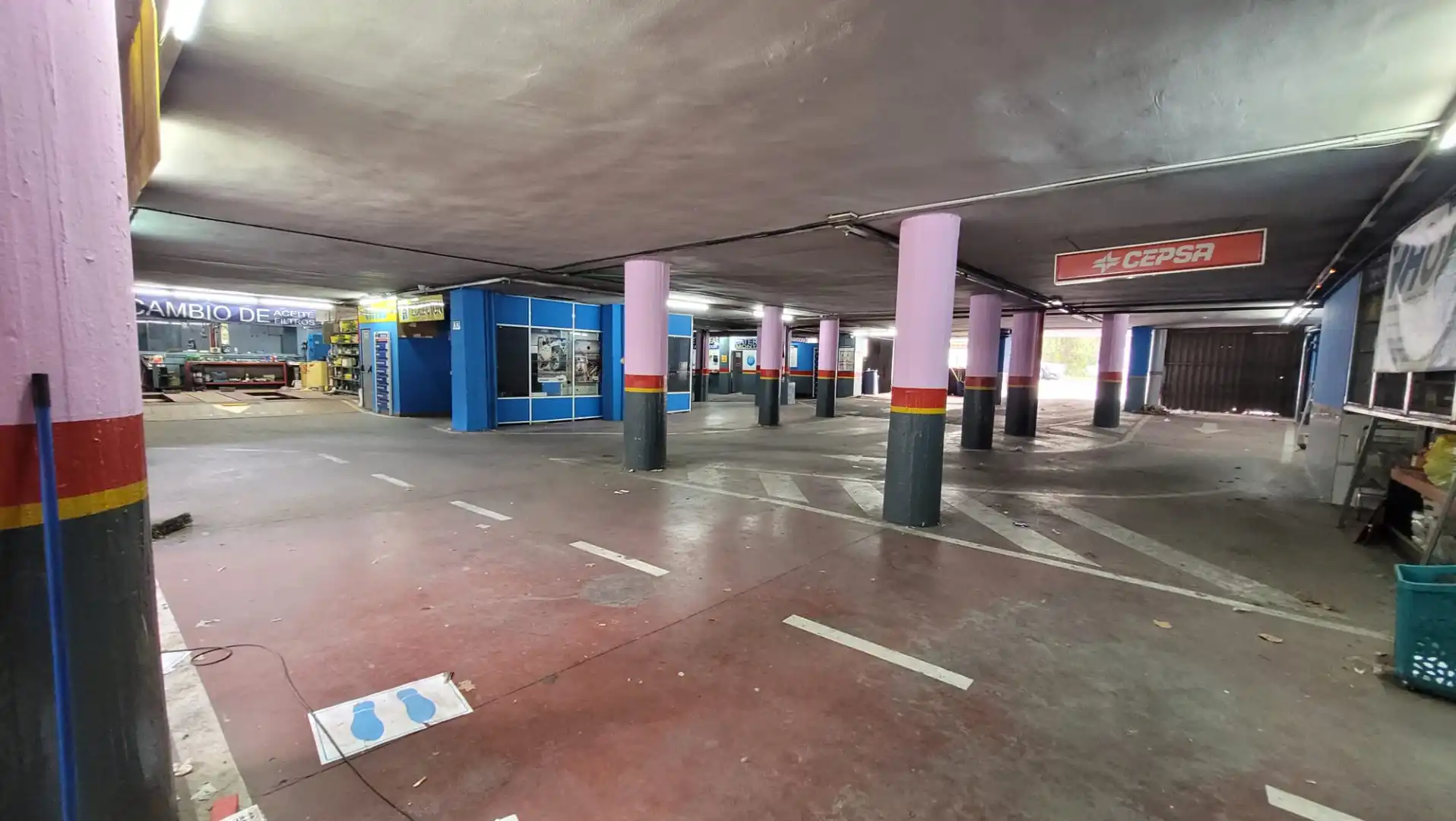 Aparcament de Nau industrial en venda en Madrid amb Alarma