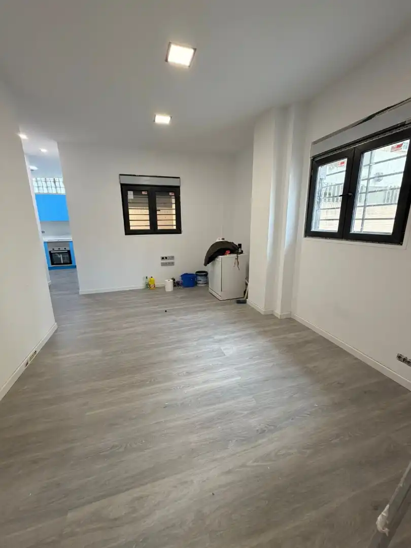 Local en venda en L'Hospitalet de Llobregat amb Parquet