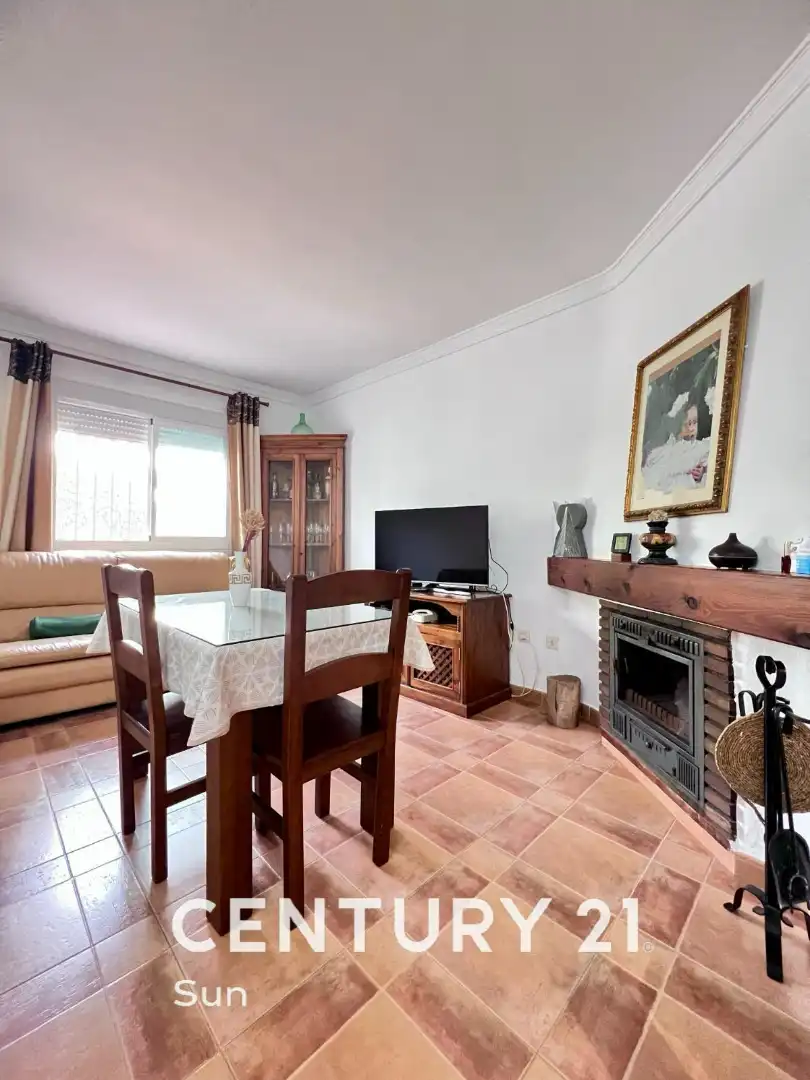Sala de estar de Casa adosada en venta en Estepona con Jardín privado, Terraza y Lavadora