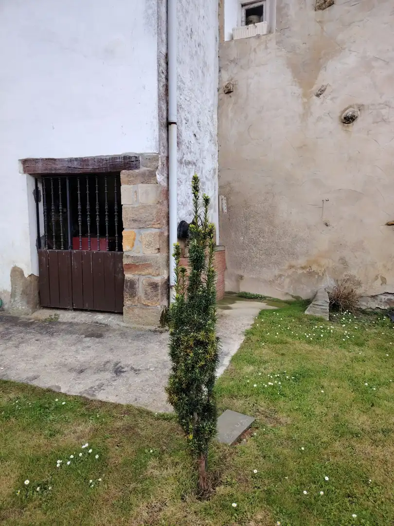 Aparcament de Casa adosada en venda en Liendo amb Calefacció, Jardí privat i Terrassa