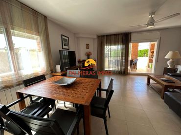 Chalet con piscina en venta en Miami Platja