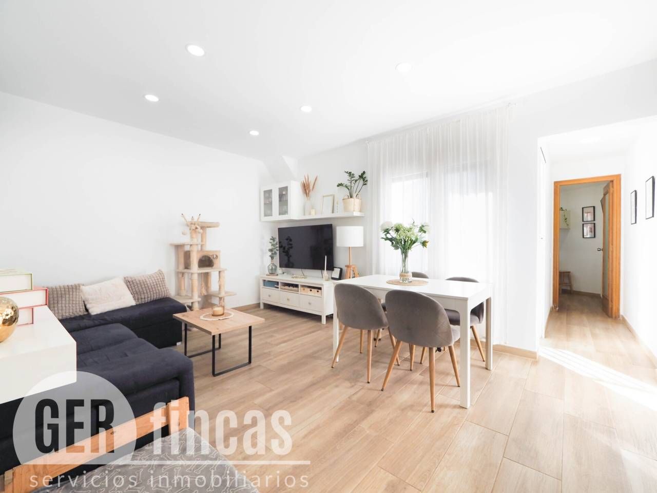 Living room of Flat for sale in Terrassa  with Terrace, Balcony and Alarm