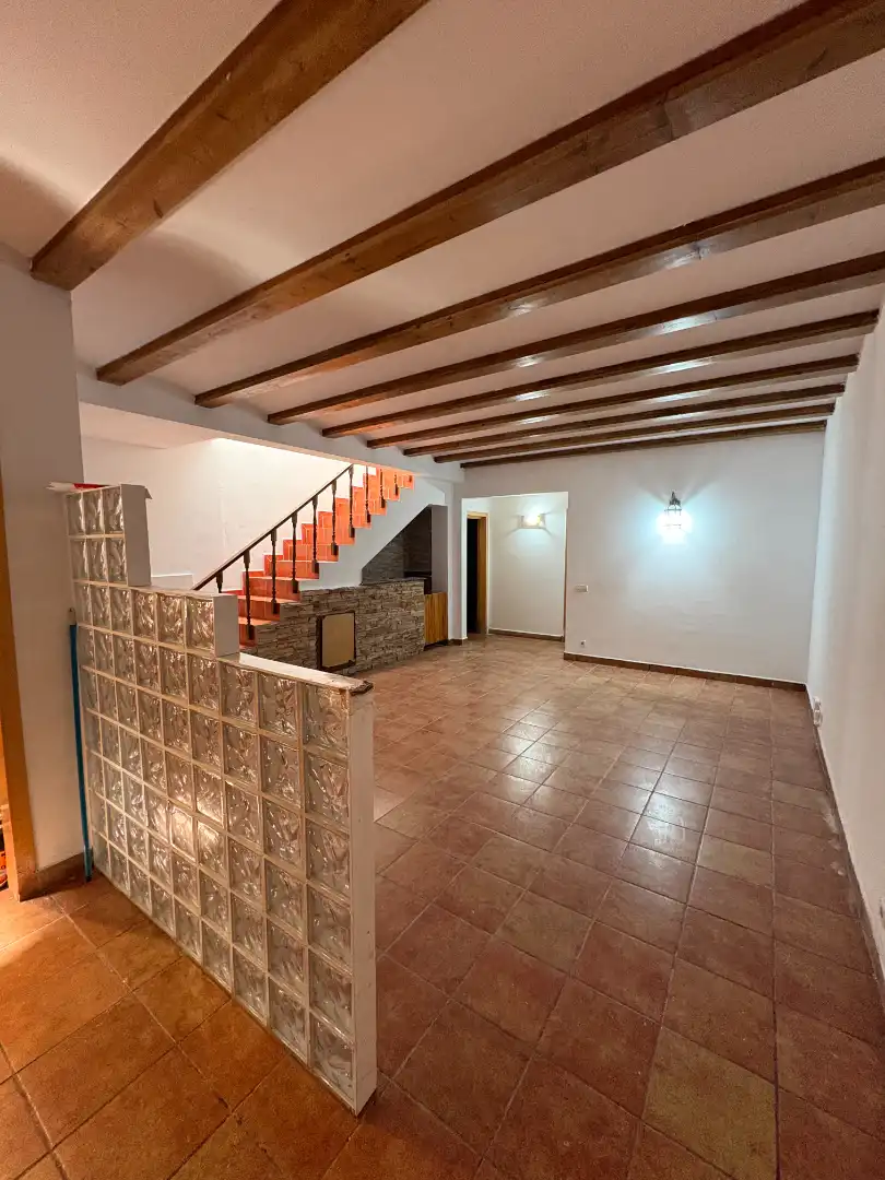 Houses for sale in Artigues - Llefià