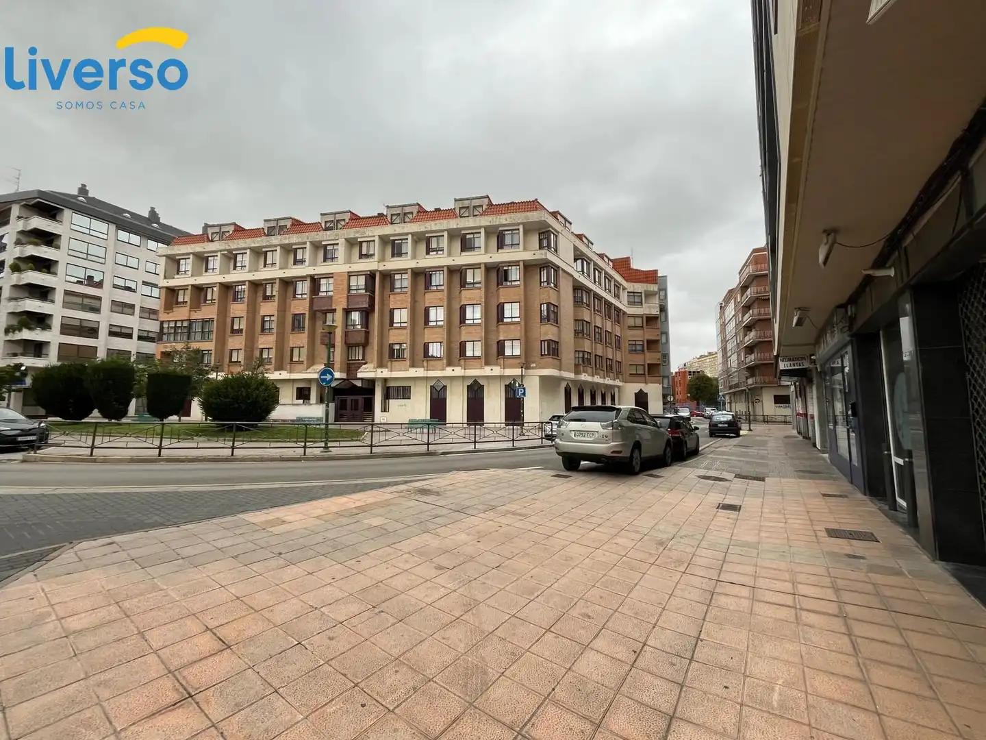 Vista exterior de Piso de alquiler en Burgos con Calefacción, Terraza y Amueblado
