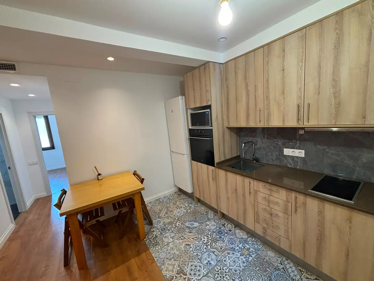 Cocina de Piso en venta en Barcelona con Balcón