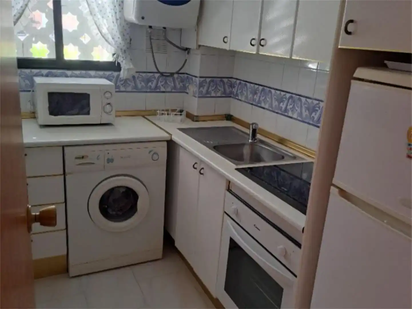 Cuina de Apartament en venda en Islantilla amb Piscina i Balcó
