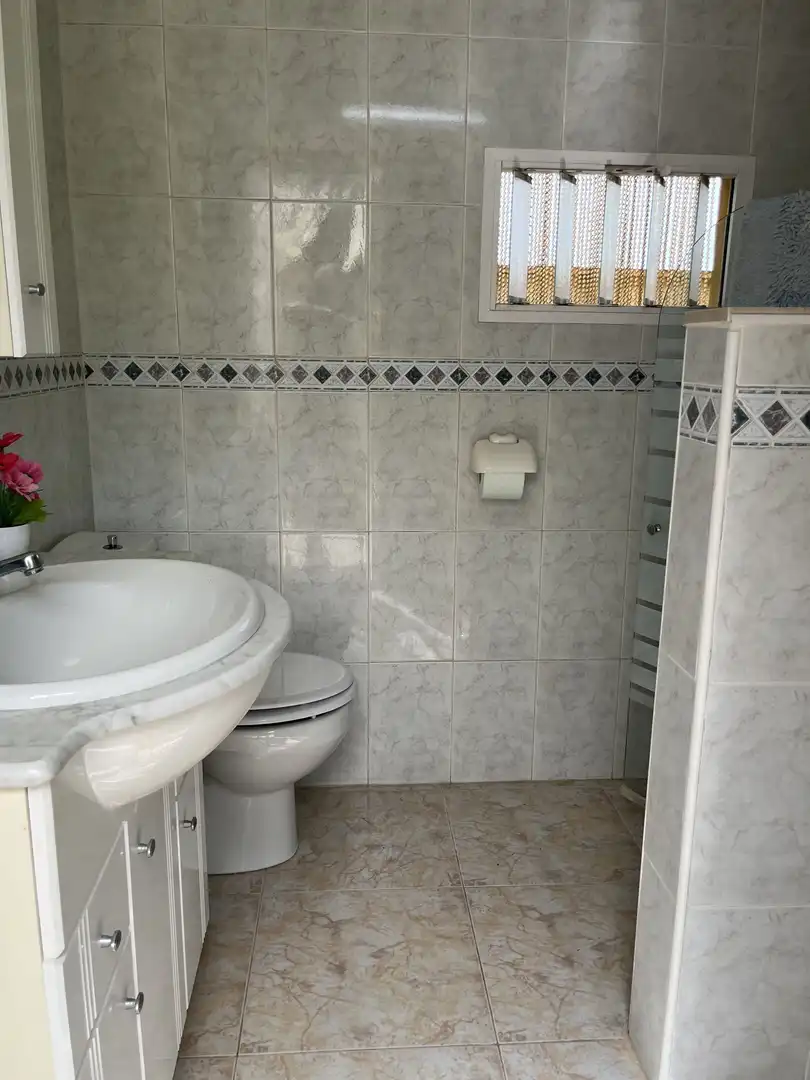 Bathroom of Houses for sale in Agullent  with Air Conditioner, Heating and Private garden
