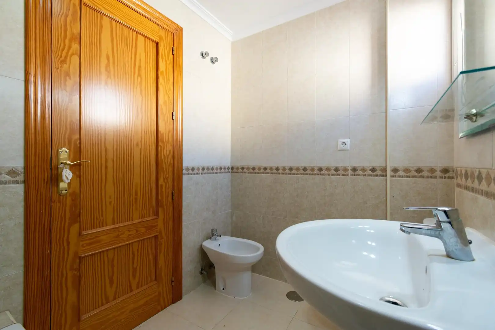 Baño de Ático en venta en Cartagena con Aire acondicionado, Terraza y Amueblado