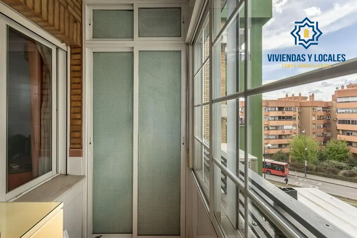 Piso con ascensor en venta en Calle ARQUITECTO JIMENEZ LACAL, imagen 13
