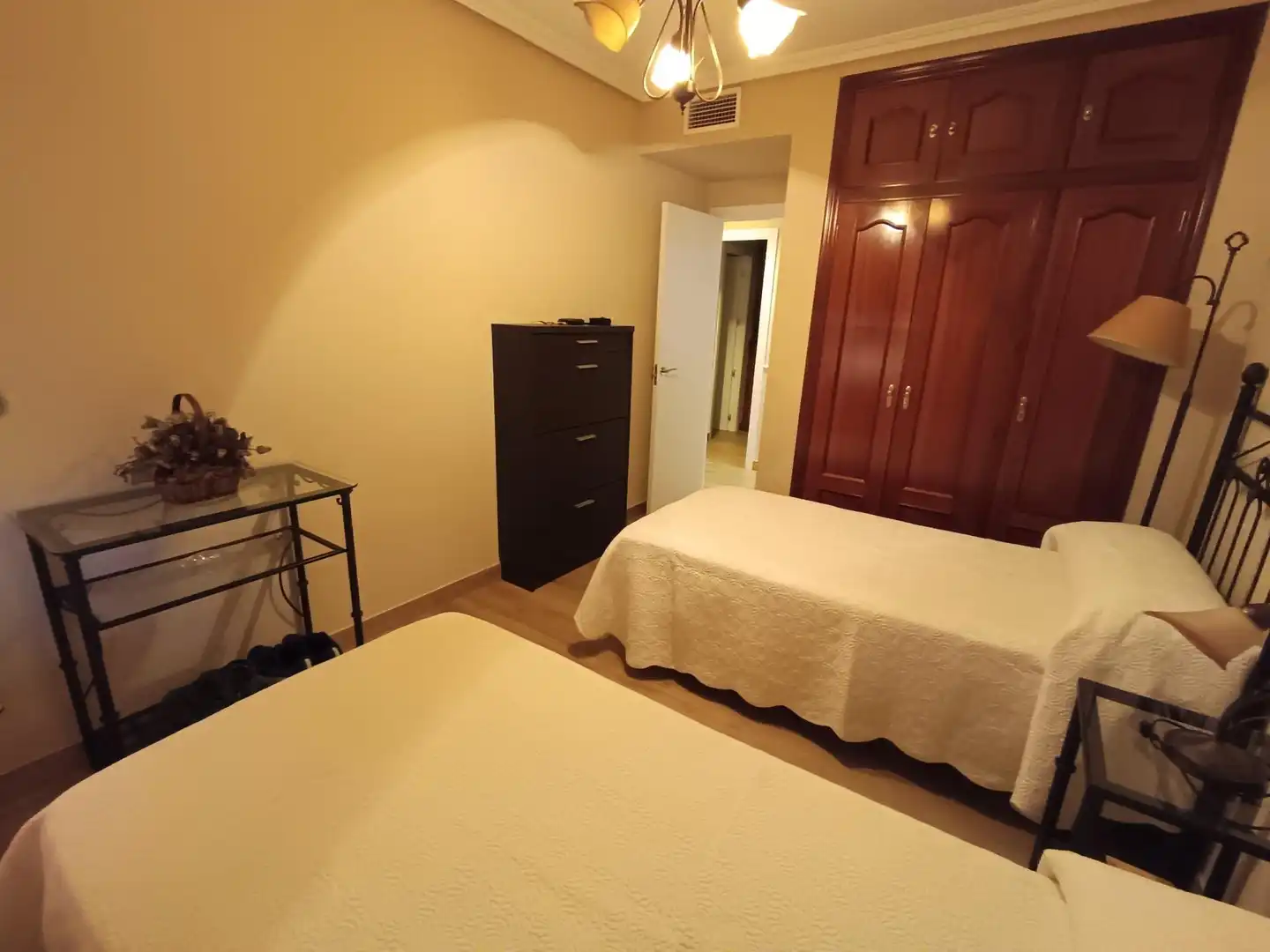 Habitación de Piso en venta en Córdoba con Aire acondicionado, Terraza y Piscina comunitaria