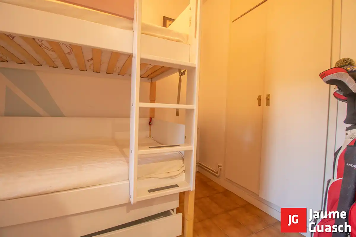 Schlafzimmer von Erdgeschoss zum Verkauf in Torredembarra mit Klimaanlage, Heizung und Terrasse