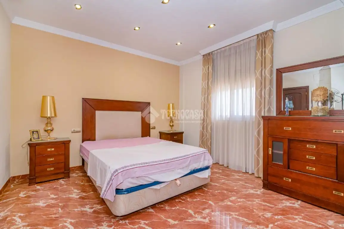 Bedroom of Flat for sale in Lucena  with Air Conditioner
