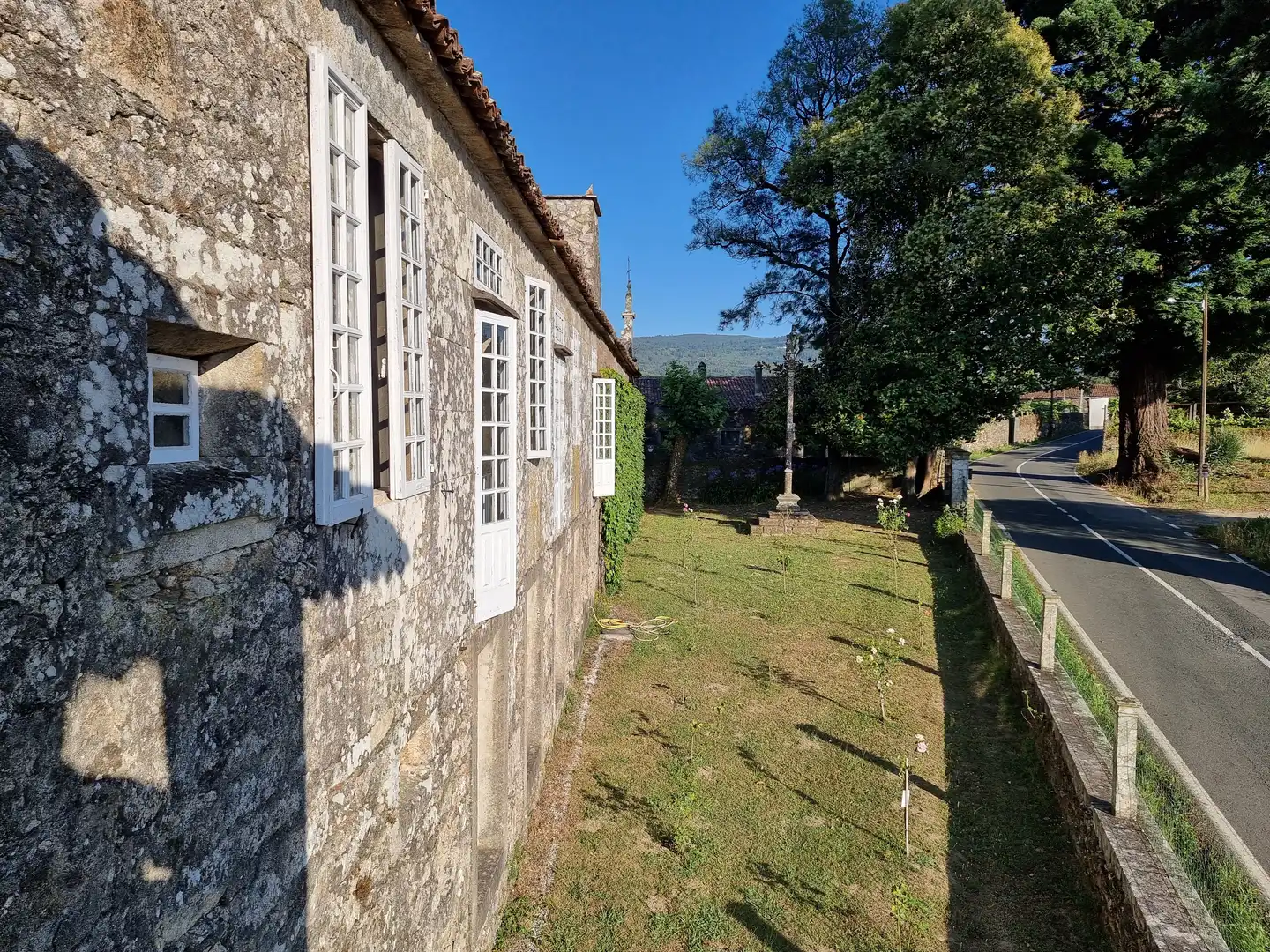 Außenansicht von Country house zum Verkauf in A Estrada  mit Privatgarten, Parkett und Terrasse