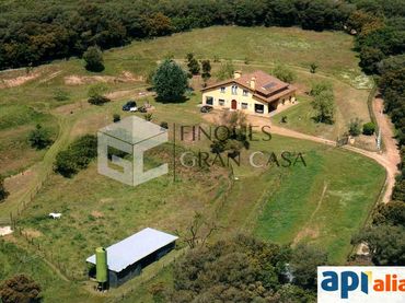 Maison rustique avec jardin à vendre à Sant Antoni de Vilamajor