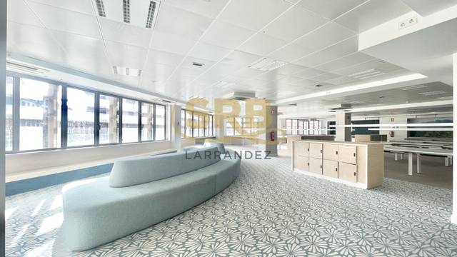 Oficina en Alquiler en N/A en Dreta de l'Eixample