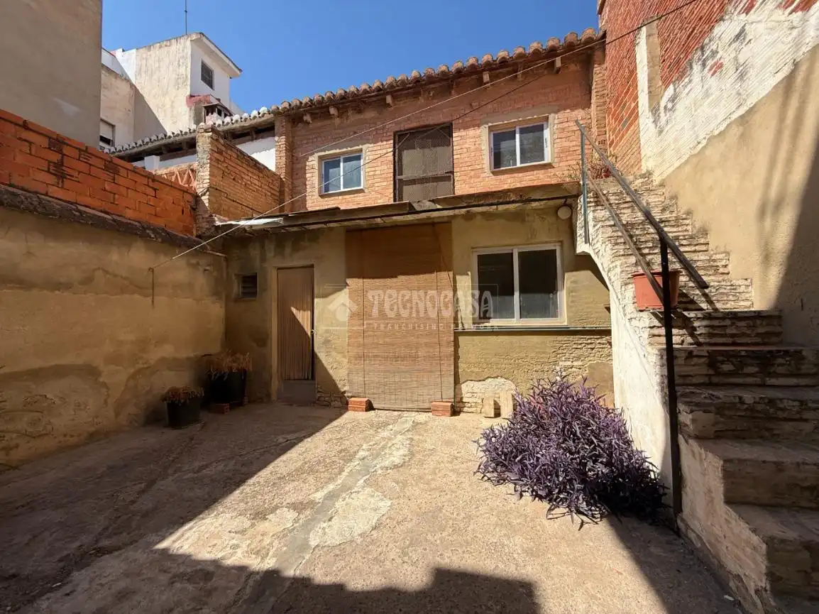 Exterior view of Detached homes for sale in Valencia  with Terrace and Balcony