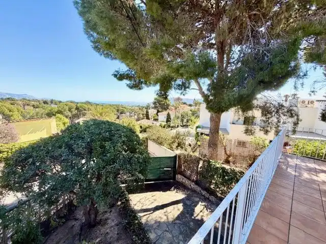 Casa con piscina en venta en Coloma, imagen 2