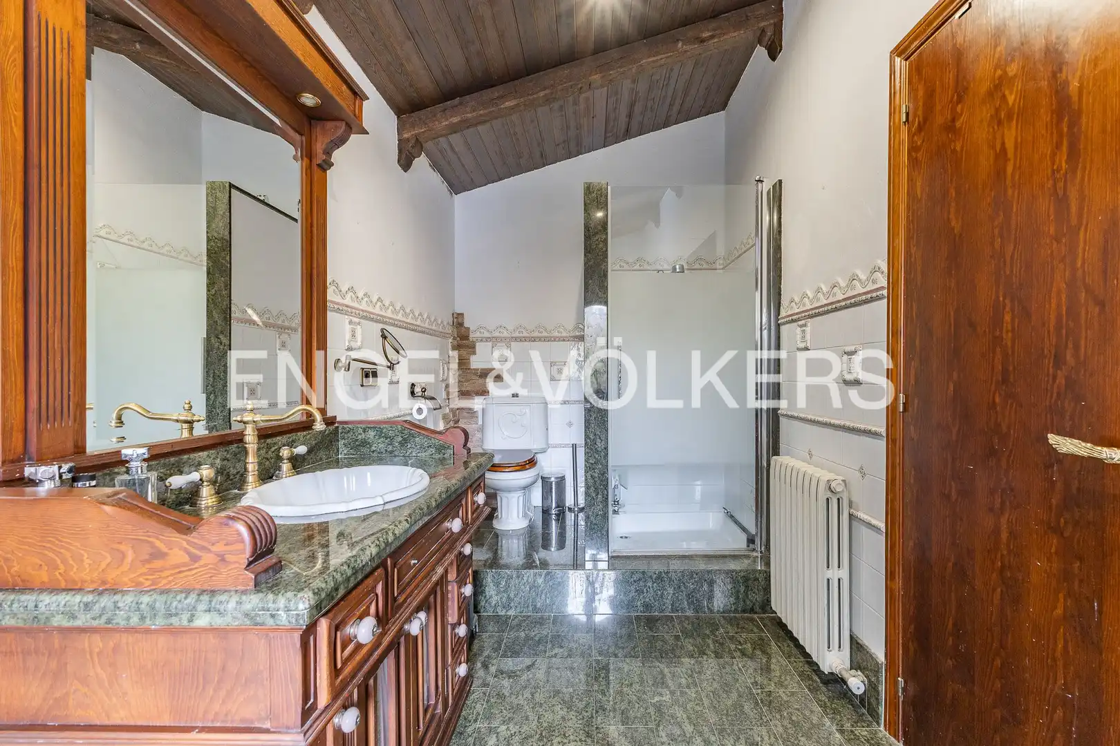 Bathroom of Houses for sale in Sant Salvador de Guardiola  with Air Conditioner, Heating and Private garden