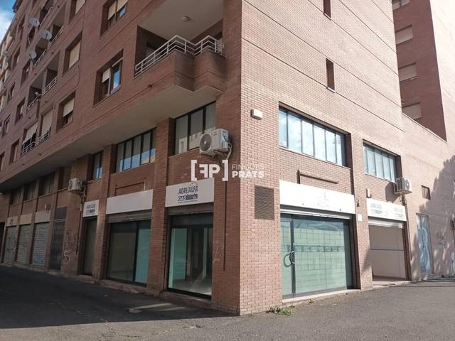 Local comercial en Alquiler en Cappont