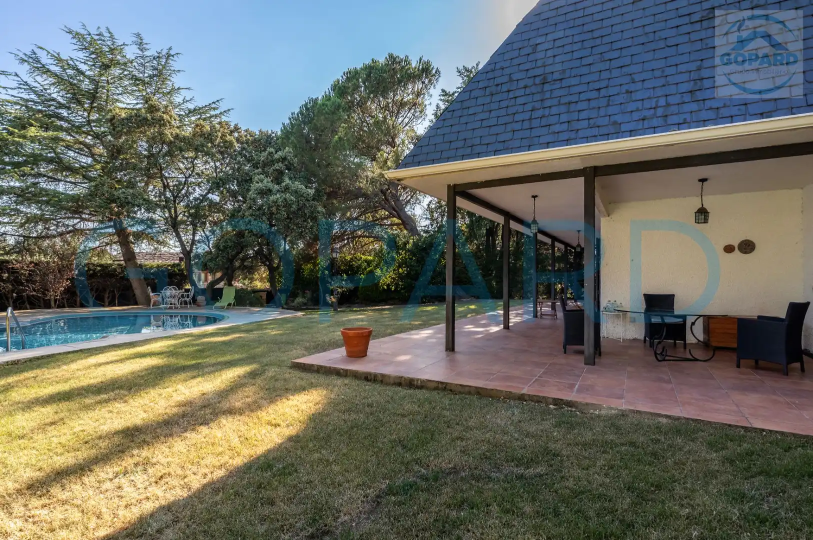 Terrassa de Casa o xalet en venda en Alpedrete amb Calefacció, Jardí privat i Parquet