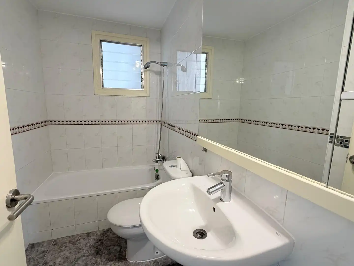 Badezimmer von Wohnung zum Verkauf in Igualada mit Abstellraum