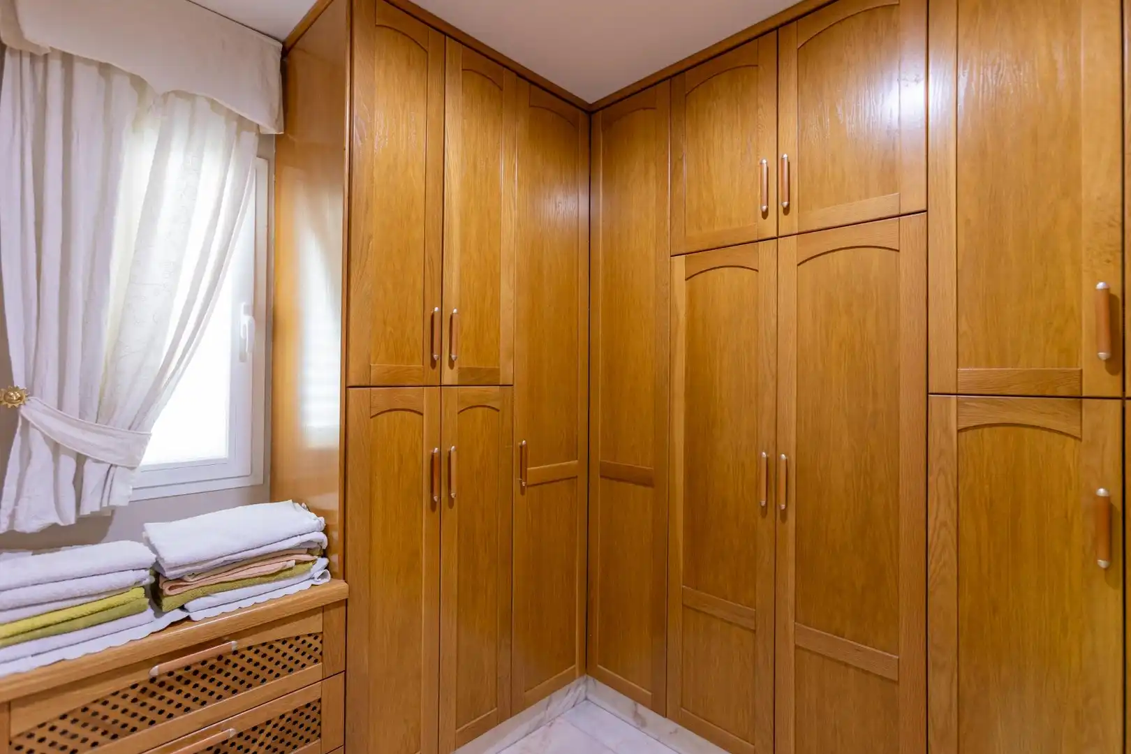 Habitación de Casa o chalet en venta en Motril con Calefacción, Jardín privado y Terraza