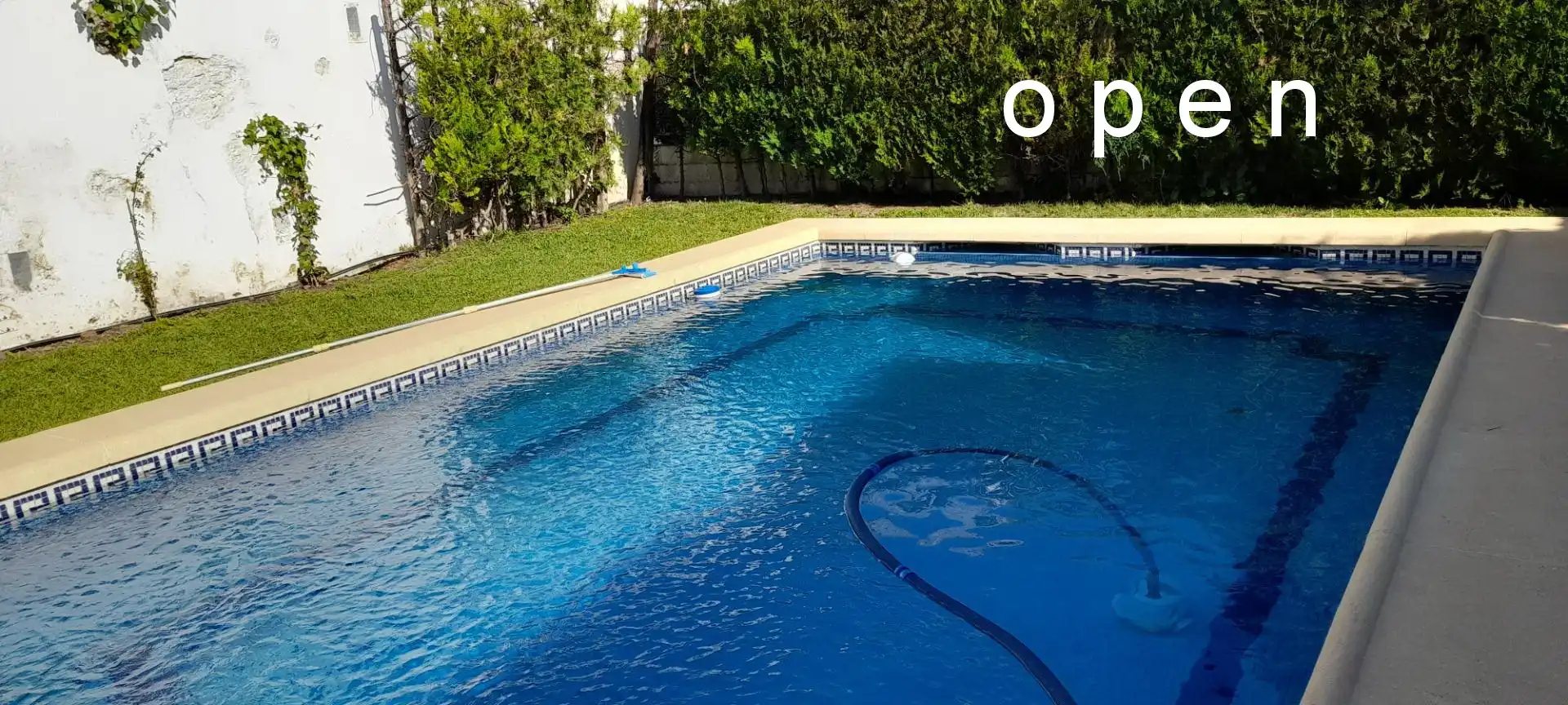 Piscina de Casa o chalet en venta en Córdoba con Aire acondicionado, Calefacción y Jardín privado