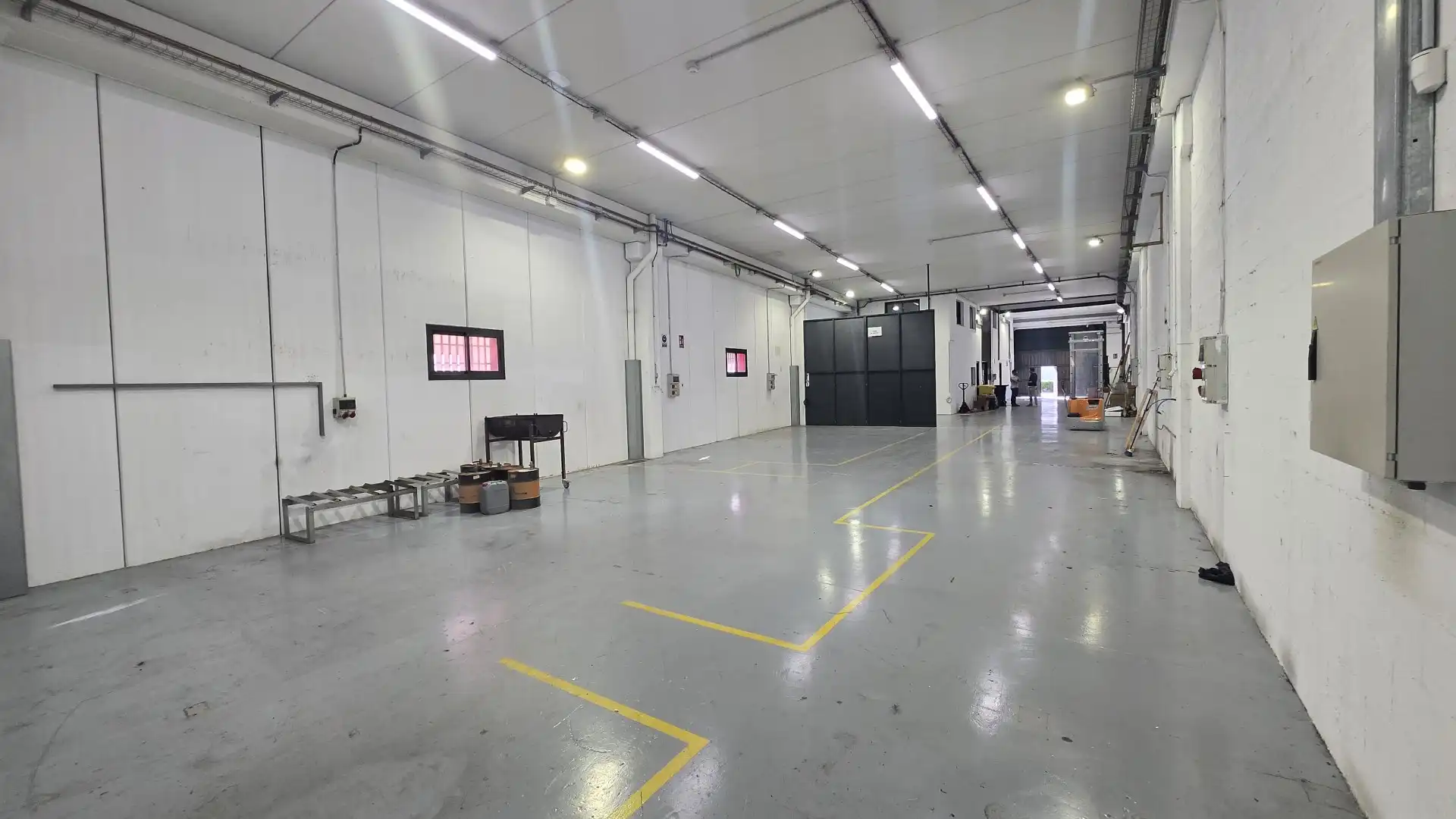 Fabrikhallen zum Verkauf in Sitges