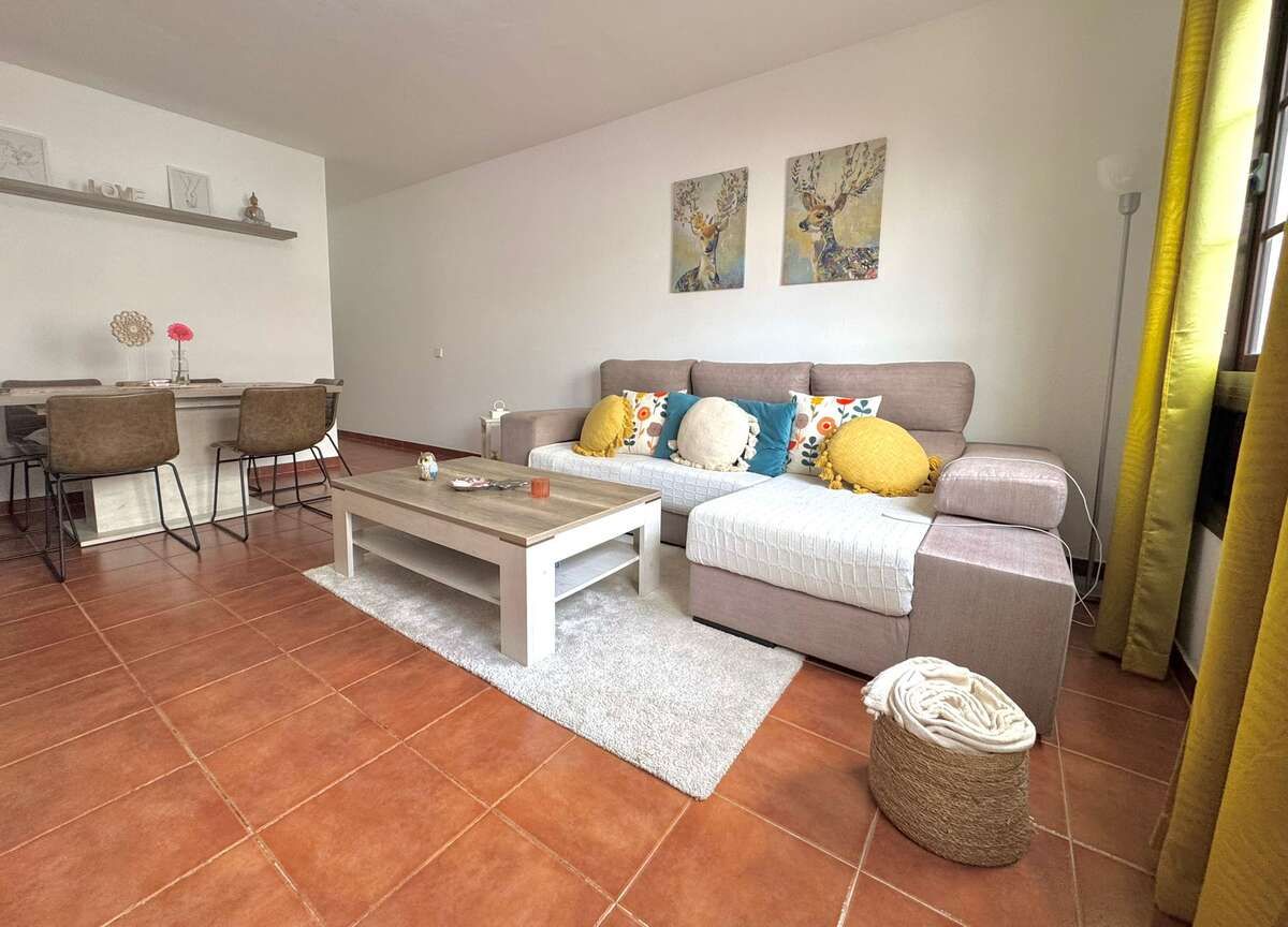 Sala d'estar de Pis en venda en San Bartolomé amb Moblat