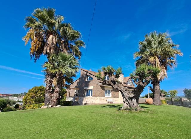 Casa-chalet en Venta en Castellbisbal