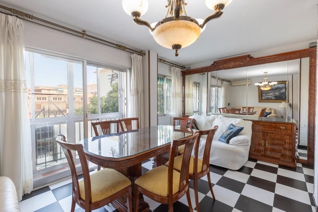 Dining room of Flat for sale in  Granada Capital  with Terrace