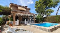 Exterior view of House or chalet for sale in L'Eliana  with Air Conditioner, Private garden and Terrace