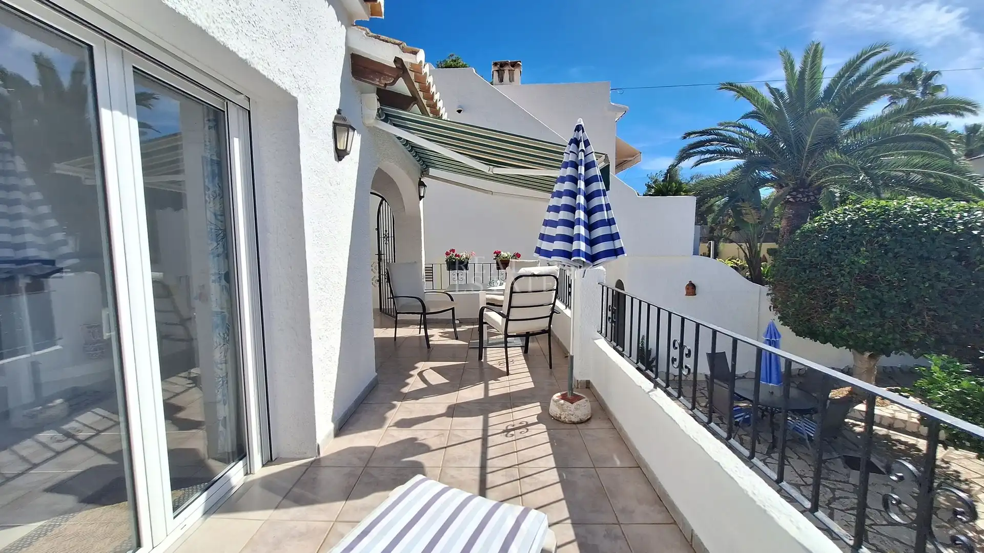 Casa amb terrassa en venda a Calle Mar Negro, imagen 17