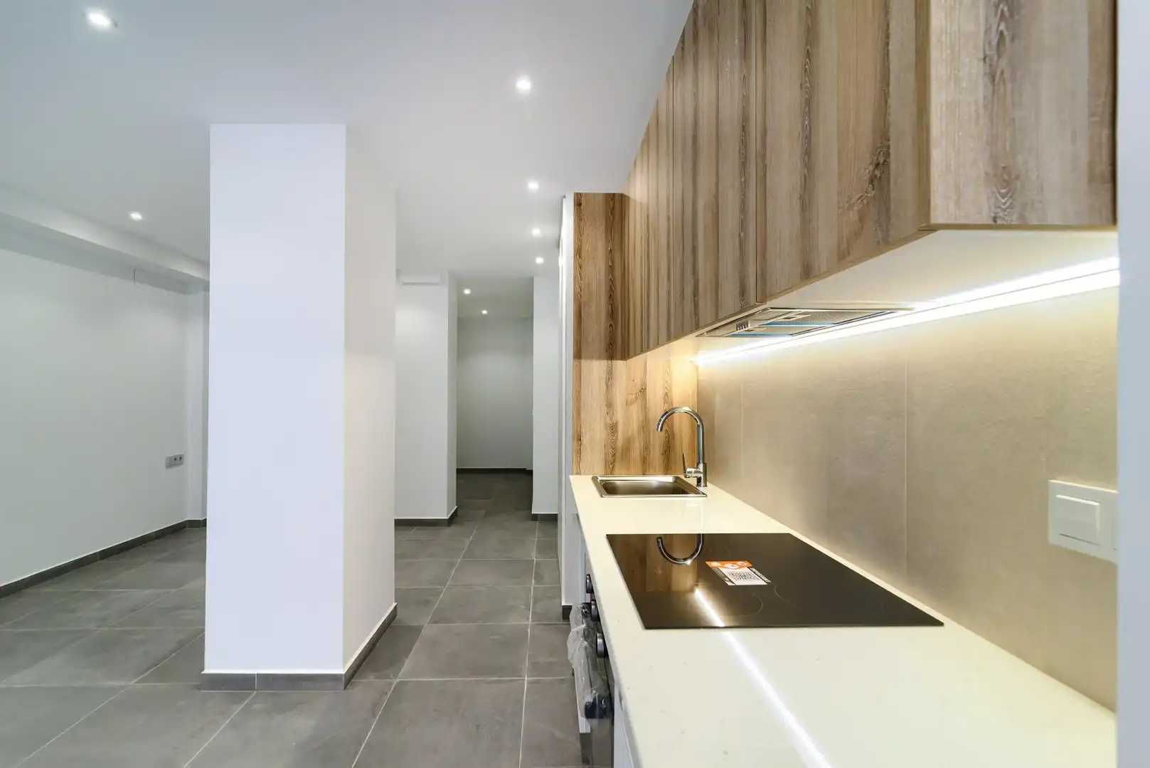 Kitchen of Lofts for sale in Poblats Marítims