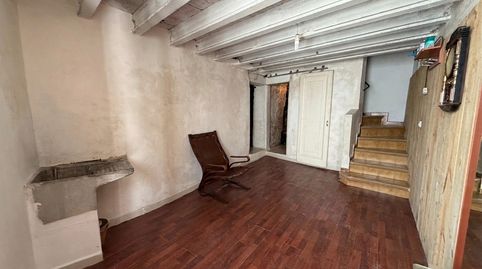 Foto 2 de Casa adosada en venda a Carrer del Mig, 4, Montgai, Lleida