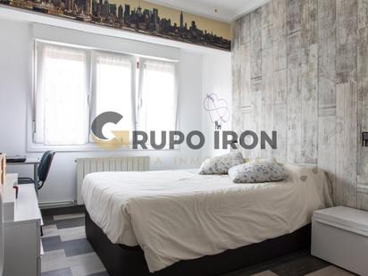 Bedroom of Flat for sale in Portugalete