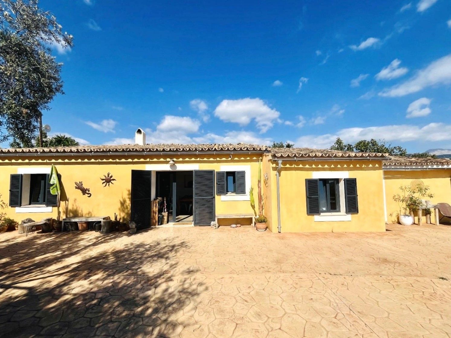 Vista exterior de Finca rústica en venta en Binissalem con Aire acondicionado y Piscina