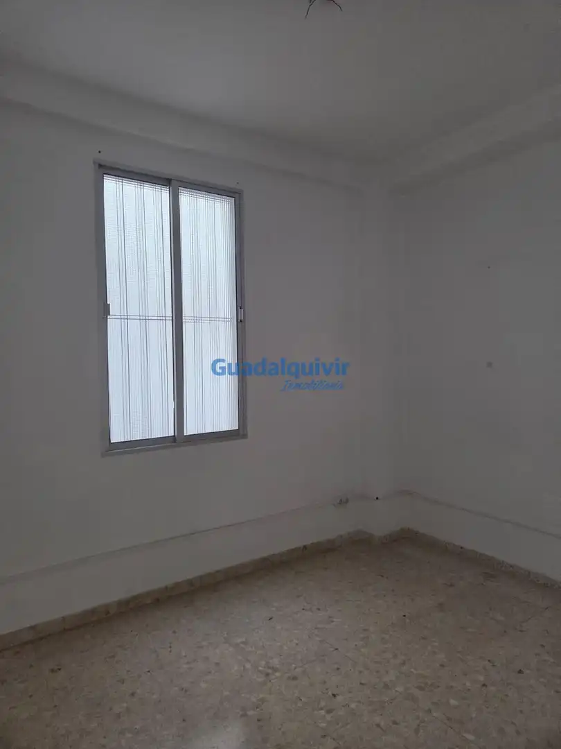 Wohnung zur Miete in EDUARDO DATO, La Buhaira