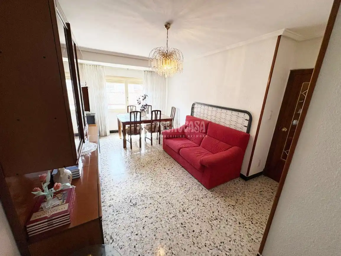 Sala de estar de Piso en venta en Zaragoza con Calefacción y Terraza