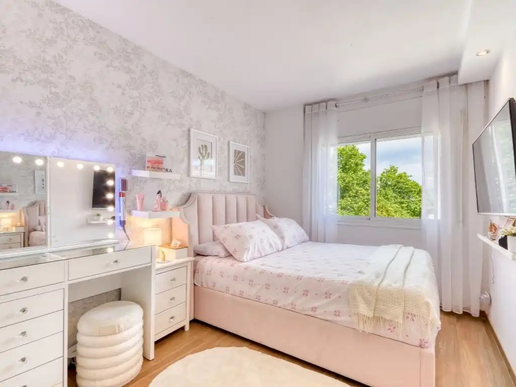 Bedroom of Flat for sale in Figueres  with Air Conditioner