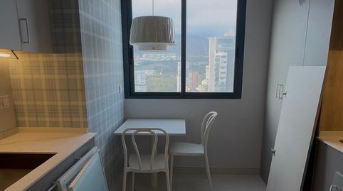 Foto 3 de Apartamento de alquiler en Playa Poniente, Benidorm
