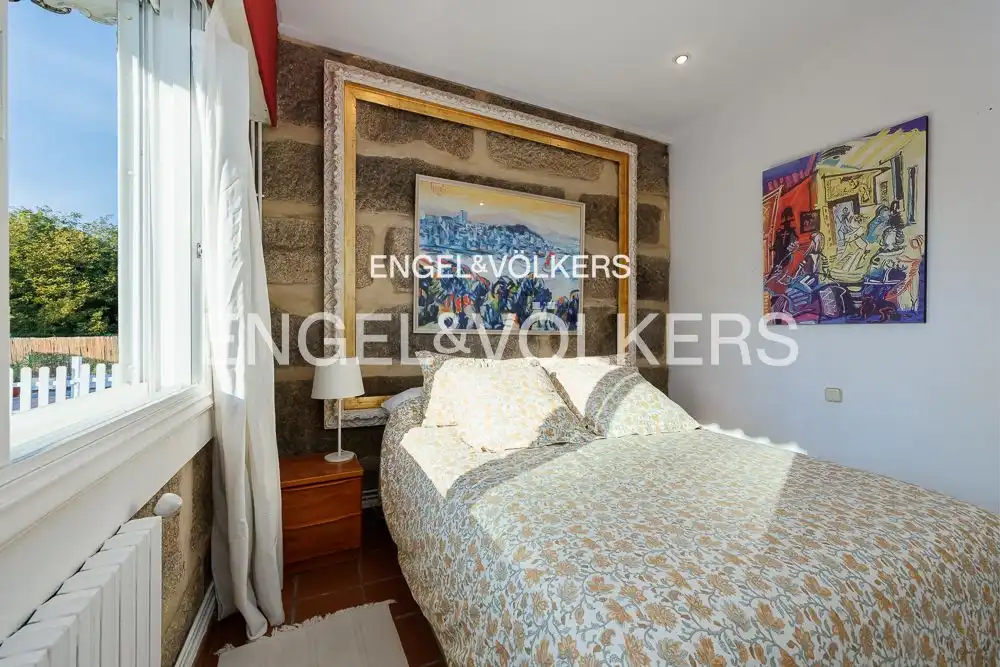 Bedroom of Houses for sale in Vigo   with Heating, Private garden and Terrace