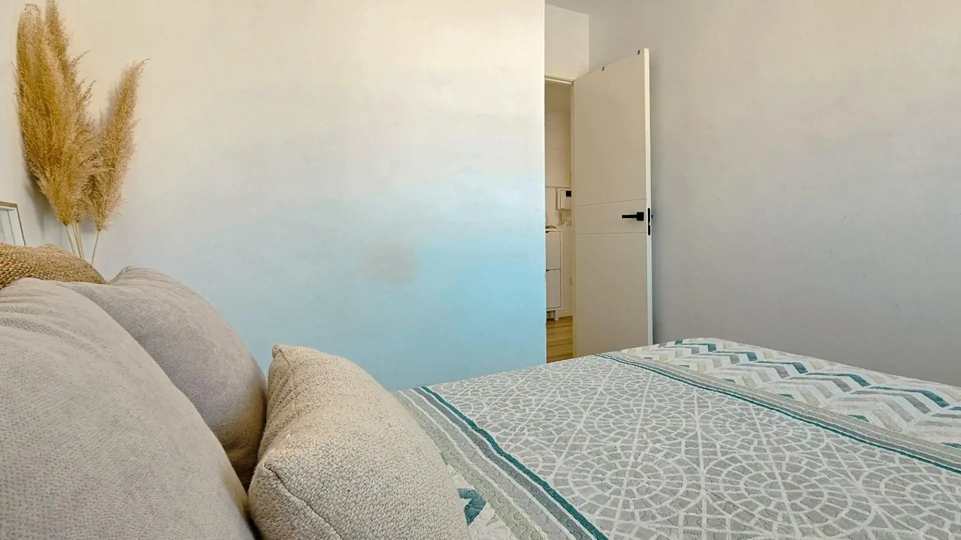Bedroom of Flat for sale in Daimús  with Air Conditioner, Terrace and Furnished