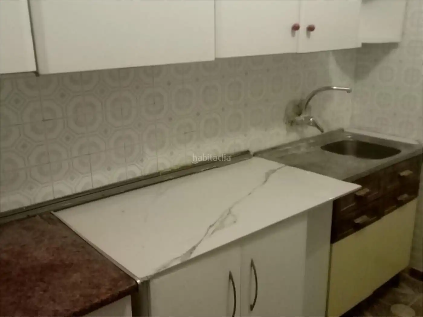 Flat for sale in Travesía la Armengola 58