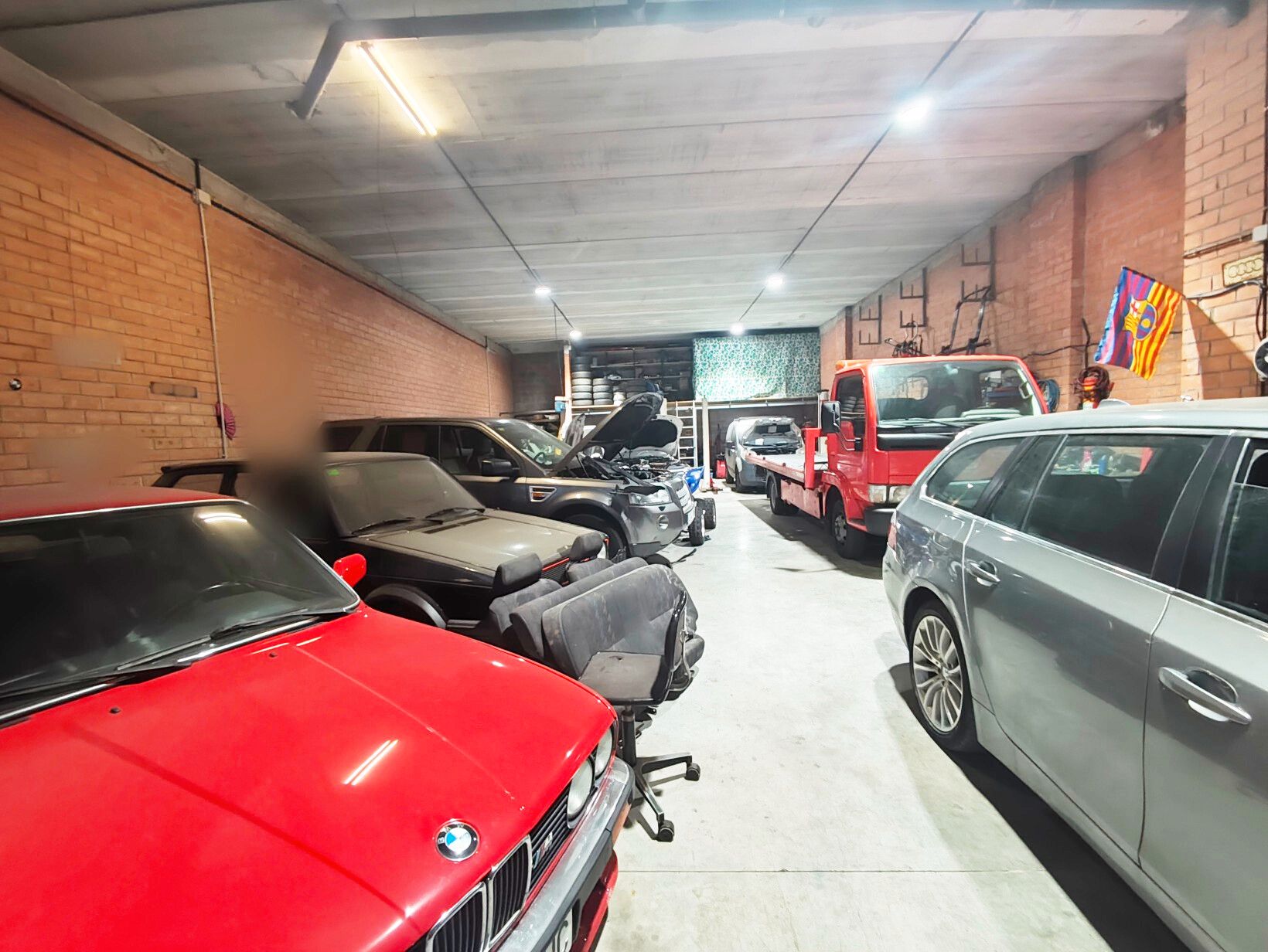 Aparcament de Nau industrial en venda en Esparreguera