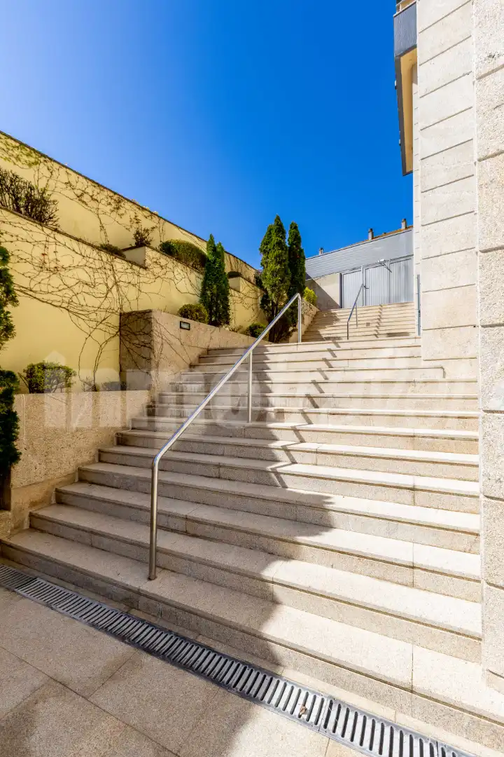 Vista exterior de Apartament en venda en Sanxenxo amb Calefacció, Parquet i Terrassa