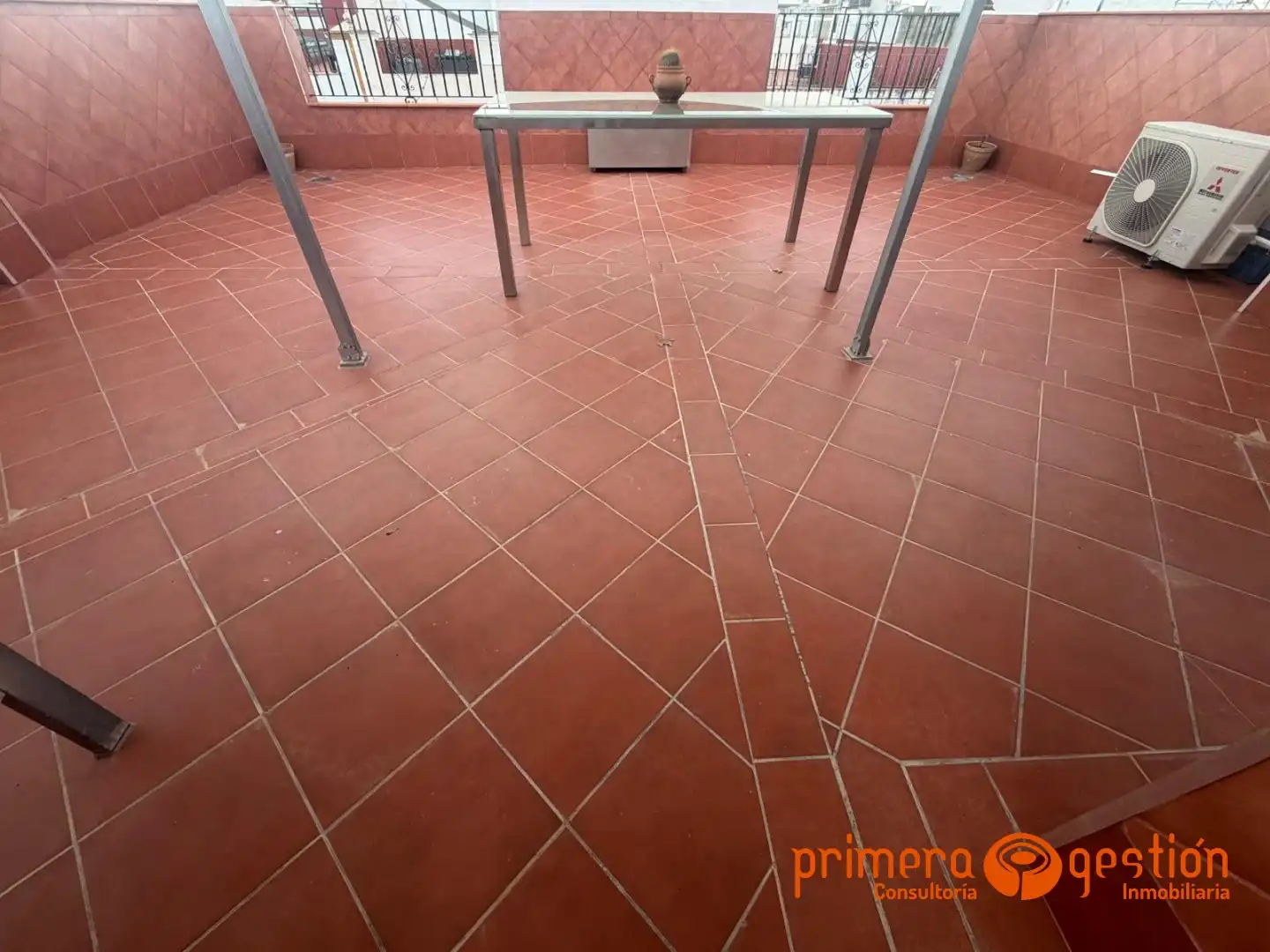 Terrassa de Casa o xalet en venda en Lora del Río amb Aire condicionat i Calefacció