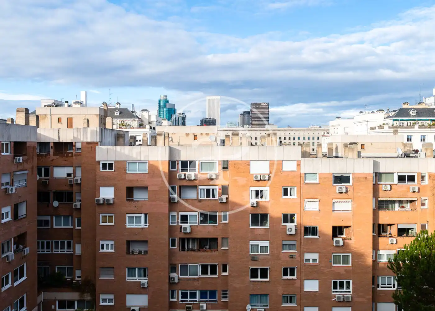 Außenansicht von Wohnung zum Verkauf in Madrid mit Klimaanlage, Heizung und Abstellraum