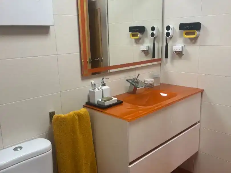Bany de Pis en venda en Elche / Elx amb Aire condicionat, Jardí privat i Parquet