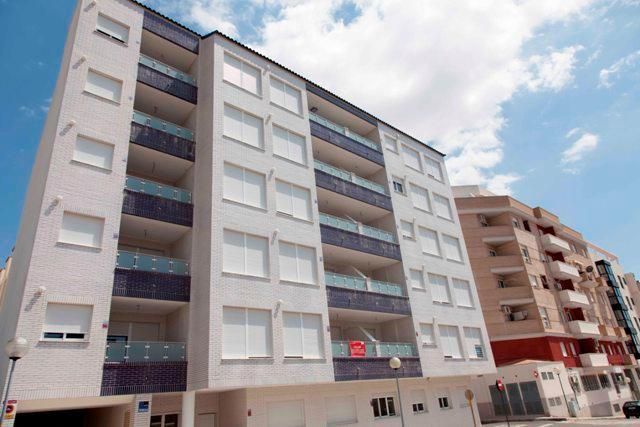 Exterior view of Garage for sale in L'Olleria